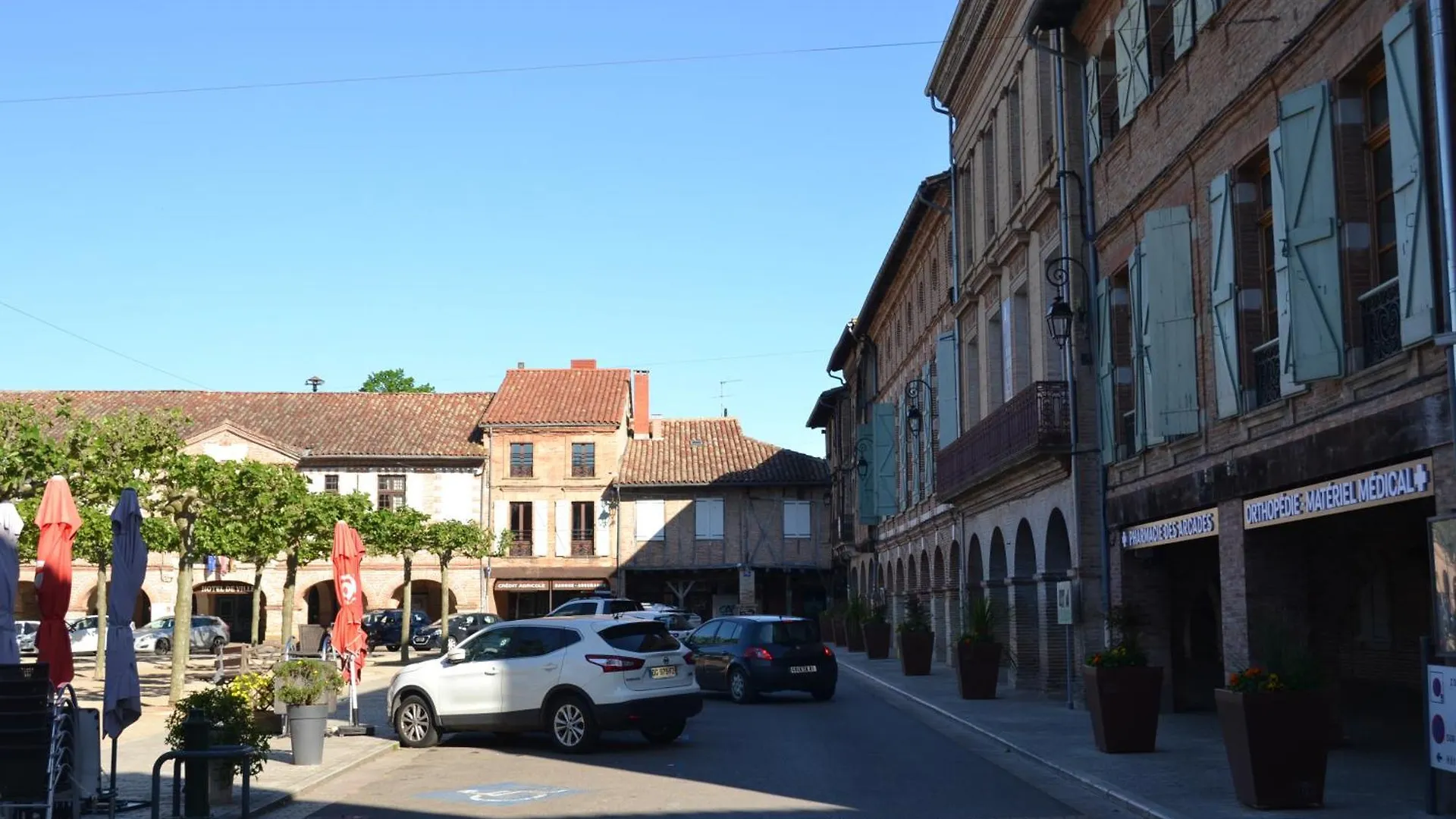 Appartement O Arcades Lisle-sur-Tarn 0*,  Franciaország