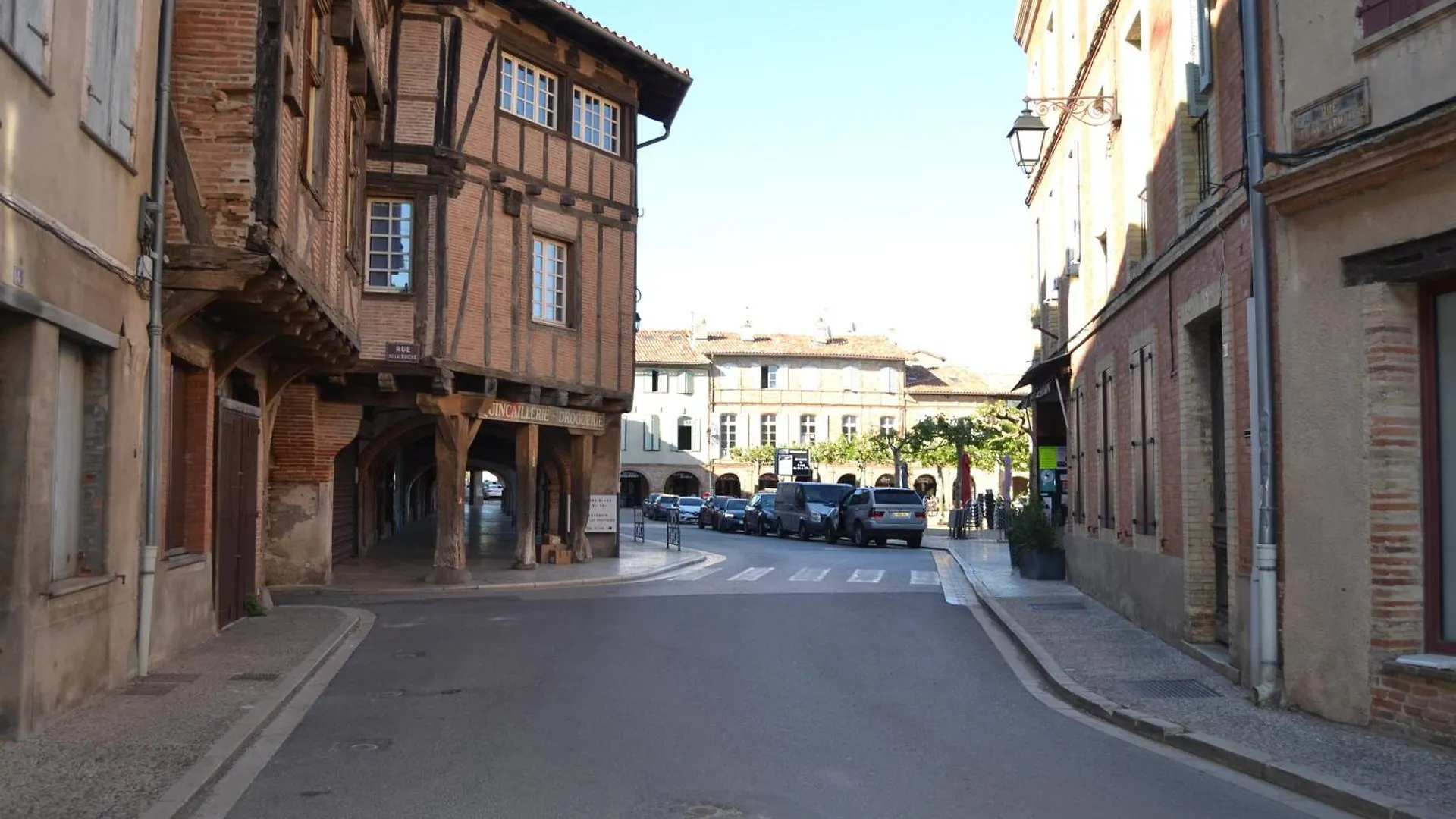 Appartement O Arcades Lisle-sur-Tarn Apartman