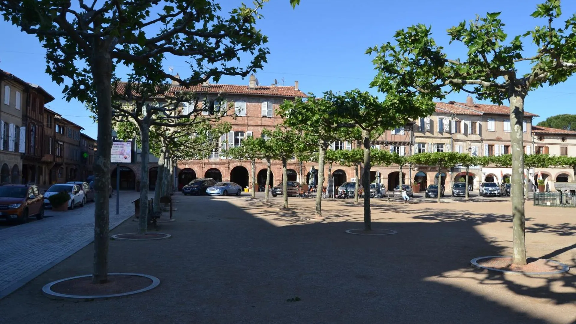 Appartement O Arcades Lisle-sur-Tarn 0*,  Franciaország
